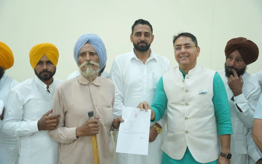 ਅਮਨ ਅਰੋੜਾ ਨੇ 11 ਪਿੰਡਾਂ ਦੇ 88 ਕਿਸਾਨ ਪਰਿਵਾਰਾਂ ਨੂੰ ਮਨਜ਼ੂਰੀ ਪੱਤਰ ਸੌਂਪੇ