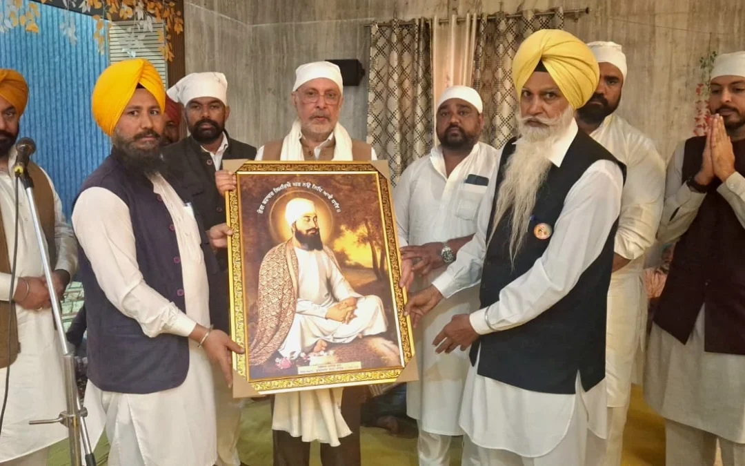 ਨਵੇਂ ਬਣੇ ਪੰਚਾਇਤ ਘਰ ਅਤੇ ਕਮਿਊਨਿਟੀ ਸੈਂਟਰ ਦੀ ਆਧੁਨਿਕ ਰਸੋਈ ਦਾ ਉਦਘਾਟਨ