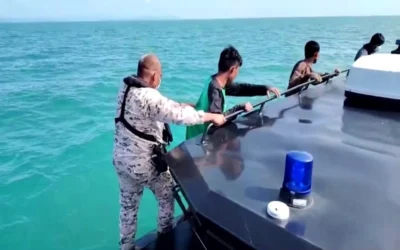 ਮਲੇਸ਼ੀਆ ਤਟ ਵਿਖੇ ਪ੍ਰਵਾਸੀਆਂ ਨੂੰ ਲਿਜਾ ਰਹੀ ਕਿਸ਼ਤੀ ਪਲਟੀ