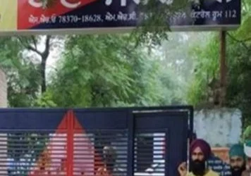 ਡੀ. ਆਈ. ਜੀ. ਦੇ ਸੁਰੱਖਿਆ ਮੁਲਾਜਮ ਅਤੇ ਸਾਥੀਆਂ ਤੇ ਹੋਇਆ ਹਮਲਾ