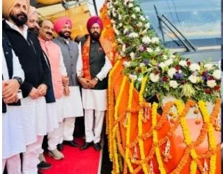 ਫ਼ਿਰੋਜ਼ਪੁਰ ਤੋਂ ਸ਼ੁਰੂ ਹੋਈ ‘ਵੰਦੇ ਭਾਰਤ’ ਰੇਲ ਗੱਡੀ