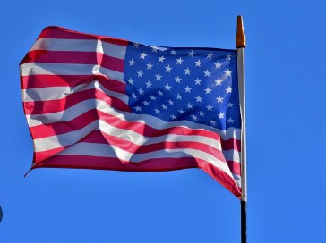 ਅਮਰੀਕੀ ਝੰਡਾ ਸਾੜਨ ਵਾਲਿਆਂ ਨੂੰ ਜੇਲ ਤੇ ਦੇਸ਼ ਨਿਕਾਲਾ ਦਿੱਤਾ ਜਾਣਾ ਚਾਹੀਦੈ : ਟਰੰਪ