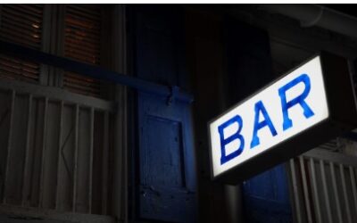 ਭੁਵਨੇਸ਼ਵਰ `ਚ `ਬਾਰਾਂ` `ਤੇ ਛਾਪੇ ਦੌਰਾਨ ਆਬਕਾਰੀ ਅਧਿਕਾਰੀਆਂ `ਤੇ ਹਮਲਾ