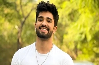 Jeeshan Khan Jeeshan Khan