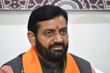 ਹਿਸਾਰ ਪਹੁੰਚੇ ਮੁੱਖ ਮੰਤਰੀ ਨਾਇਬ ਸੈਣੀ ਦਾ ਹੋਇਆ ਤਿਲਕ ਨਾਲ ਸਵਾਗਤ