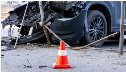 ਸੜਕ ਹਾਦਸੇ ਵਿਚ 3 ਦੀ ਹੋਈ ਮੌਤ 4 ਜ਼ਖ਼ਮੀ