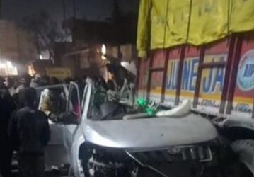 ਕਾਰ ਦੇ ਟਰੱਕ ਹੇਠਾਂ ਫਸਣ ਕਾਰਨ ਚਾਰ ਜਣਿਆਂ ਦੀ ਮੌਕੇ ਤੇ ਹੋਈ ਮੌਤ