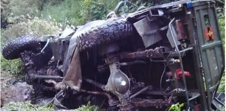 200 ਫੁੱਟ ਡੂੰਘੀ ਖੱਡ ਵਿੱਚ ਫੌਜ ਦੀ ਗੱਡੀ ਡਿੱਗਣ ਕਾਰਨ10 ਜਵਾਨਾਂ ਦੀ ਮੌਤ ਤੇ 7 ਜ਼ਖਮੀ