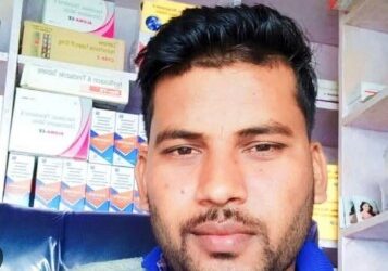 ਜੌਨਪੁਰ `ਚ ਘਰ ਦੇ ਸਾਹਮਣੇ ਲਟਕਦੀ ਮਿਲੀ ਡਾਕਟਰ ਦੀ ਲਾਸ਼