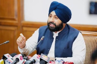 ਠੰਢ ਦੇ ਮੱਦੇਨਜ਼ਰ ਸਰਕਾਰ ਨੇ ਕੀਤਾ ਸਕੂਲਾਂ ਦੀਆਂ ਛੁੱਟੀਆਂ ਦੇ ਸਮੇਂ ਵਿਚ ਵਾਧਾ