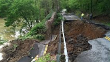 ਪੱਛਮੀ ਬੰਗਾਲ `ਚ ਭਾਰੀ ਮੀਂਹ ਮਗਰੋਂ ਢਿੱਗਾਂ ਡਿੱਗਣ ਕਾਰਨ 23 ਮੌਤਾਂ