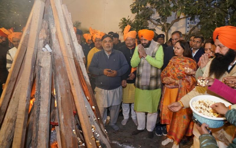 Haryana: CM Celebrates Lohri, Issues Appeal to Protect Daughters