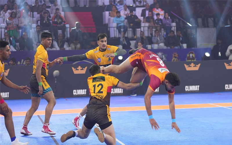 Ashu Malik Scripts History with 20 Points as Hisar Heroes Edge Past Bhiwani Bulls 41-38