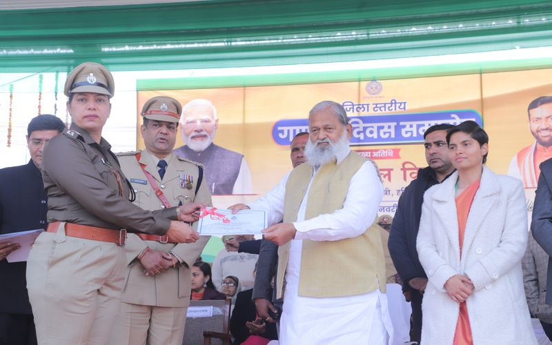 Anil Vij Announces 357 New AC Electric Buses at Republic Day Function in Yamunanagar