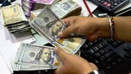 ਰੁਪਇਆ 7 ਪੈਸੇ ਟੁੱਟ ਕੇ 89.94 ਪ੍ਰਤੀ ਡਾਲਰ ‘ਤੇ ਬੰਦ