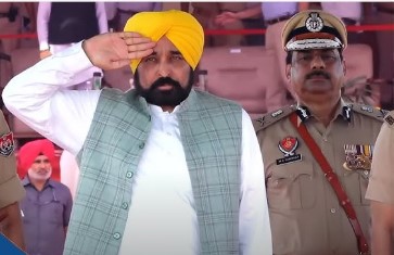 ਜਲੰਧਰ ਦੇ ਪੀ. ਏ. ਪੀ. ਵਿਖੇ ਮੁੱਖ ਮੰਤਰੀ ਮਾਨ ਨੇ ਲਿਆ ਪ੍ਰੇਡ ਵਿਚ ਹਿੱਸਾ