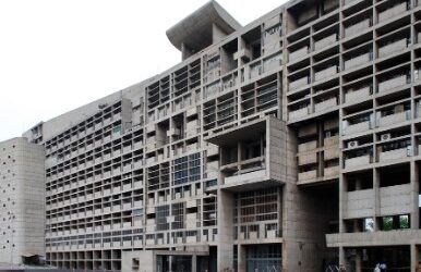 ਪੰਜਾਬ ਸਿਵਲ ਸਕੱਤਰੇਤ ਨੂੰ ਬੰਬ ਨਾਲ ਉਡਾਉਣ ਦੀ ਮਿਲੀ ਧਮਕੀ