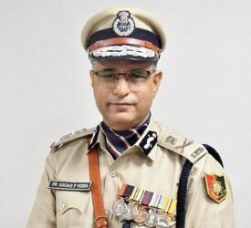 ਡੀ. ਜੀ. ਪੀ. ਚੰਡੀਗੜ੍ਹ ਹੁੱਡਾ ਨੂੰ ਹਾਈਕੋਰਟ ਨੇ ਚਿਤਾਵਨੀ ਦੇ ਕੇ ਛੱਂਡਿਆ