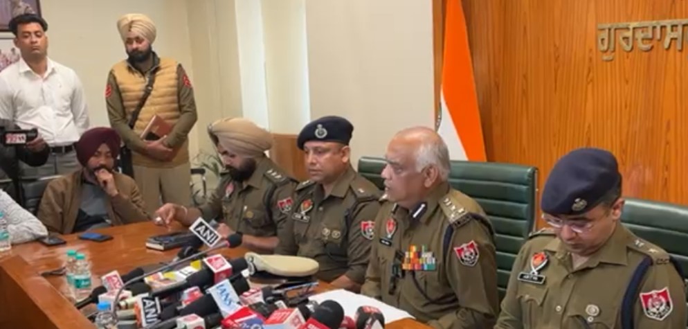 ਆਈ. ਐਸ. ਆਈ. ਦੇ ਇਸ਼ਾਰੇ ਤੇ ਕੀਤੀ ਸੀ ਜਵਾਨਾਂ ਦੀ ਹੱਤਿਆ : ਡੀ. ਆਈ. ਜੀ.