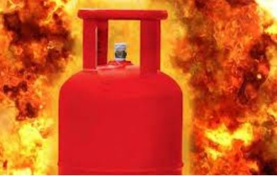 ਗੈਸ ਸਿਲੰਡਰ ਫਟਣ ਕਾਰਨ ਹੋਇਆ ਜਬਰਦਸਤ ਧਮਾਕਾ