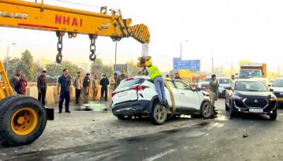 ਕਾਰ-ਕੰਟੇਨਰ ਟਰੱਕ ਟੱਕਰ ਵਿਚ ਦੋ ਔਰਤਾਂ ਦੀ ਮੌਤ ਦੋ ਬੱਚਿਆਂ ਸਮੇਤ ਤਿੰਨ ਜ਼ਖ਼ਮੀ