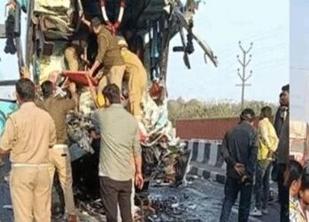 ਸ਼ਰਧਾਲੂਆਂ ਨਾਲ ਭਰੀ ਬਸ ਦੇ ਡੰਪਰ ਨਾਲ ਟਕਰਾਉਣ ਕਾਰਨ ਪੰਦਰਾਂ ਜ਼ਖ਼ਮੀ