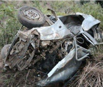 ਵਾਹਨ ਦੇ ਡੂੰਘੀ ਖੱਡ ਵਿਚ ਡਿੱਗਣ ਕਾਰਨ ਤਿੰਨ ਦੀ ਮੌਤ ਤਿੰਨ ਜਖਮੀ