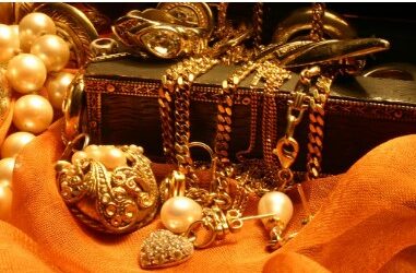 ਕੇਰਲ `ਚ ਕੌਡਿਆਰ ਮਹਿਲ `ਚੋਂ 2 ਕਰੋੜ ਰੁਪਏ ਦੇ ਗਹਿਣੇ ਚੋਰੀ