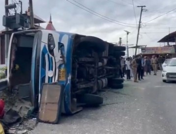 ਬੇਕਾਬੂ ਹੋਈ ਬਸ ਦੇ ਨੈਨੀਤਾਲ ਵਿਖੇ ਉਲਟਣ ਨਾਲ ਇਕ ਦੀ ਮੌਤ ਕਈ ਜ਼ਖ਼ਮੀ