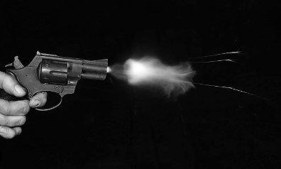 ਅਣਪਛਾਤੇ ਹਮਲਾਵਰਾਂ ਨੇ ਗੋਲੀ ਚਲਾ ਕੇ ਕਰ ਦਿੱਤਾ ਨਾਬਾਲਗ ਲੜਕੀ ਨੂੰ ਜਖਮੀ