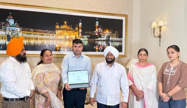 ਵਿਧਾਇਕ ਕੁਲਵੰਤ ਸਿੰਘ ਨੇ ਕੀਤੀ ਮਰਦਮਸ਼ੁਮਾਰੀ-2026 ਦੀ ਸ਼ੁਰੂਆਤ