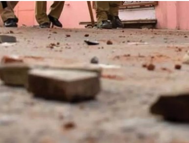 ਪੁੱਛਗਿੱਛ ਕਰਨ ਗਈ ਪੁਲਸ ਪਾਰਟੀ ‘ਤੇ ਹੋਇਆ ਇੱਟਾਂ ਰੋੜਿਆਂ ਨਾਲ ਹਮਲਾ