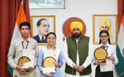 ਮੁੱਖ ਮੰਤਰੀ ਮਾਨ ਨੇ 10ਵੀਂ ਜਮਾਤ ’ਚੋਂ ਟੌਪ ਕਰਨ ਵਾਲਿਆਂ ਨੂੰ ਕੀਤਾ ਸਨਮਾਨਤ