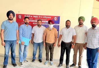 ਪਾਵਰਕਾਮ ਗੁਰਦਾਸਪੁਰ ਦਾ ਮੰਡਲ ਲੇਖਾਕਾਰ ਰਿਸ਼ਵਤ ਲੈਂਦਾ ਰੰਗੇ ਹੱਥੀਂ ਕਾਬੂ
