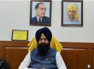 ਰਵਨੀਤ ਬਿੱਟੂ ਨਹੀਂ ਹੋਏ ਐਸ. ਸੀ. ਕਮਿਸ਼ਨ ਦੇ ਸਾਹਮਣੇ ਪੇਸ਼