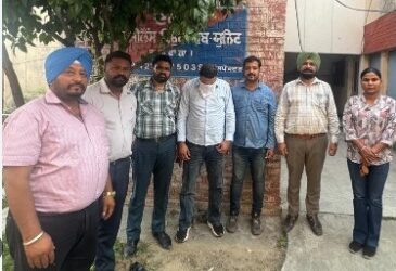 ਇਕ ਲੱਖ ਰੁਪਏ ਰਿਸ਼ਵਤ ਲੈਂਦਾ ਸਬ-ਇੰਸਪੈਕਟਰ ਰੰਗੇ ਹੱਥੀਂ ਗ੍ਰਿਫਤਾਰ