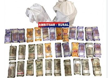 32.50 ਕਰੋੜ ਦੀ ਹੈਰੋਇਨ ਤੇ 9.90 ਲੱਖ ਦੀ ਡਰੱਗ ਮਨੀ ਬਰਾਮਦ