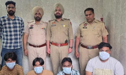 ਨਾਜਾਇਜ਼ ਹਥਿਆਰ ਸਮੱਗਲਿੰਗ ਵਿਚ 4 ਪਿਸਤੌਲਾਂ ਸਮੇਤ ਚਾਰ ਗ੍ਰਿਫ਼ਤਾਰ