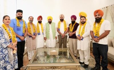 ਸੀਨੀਅਰ ਕਾਂਗਰਸੀ ਆਗੂ ਹੋਏ ਆਮ ਆਦਮੀ ਪਾਰਟੀ ਵਿਚ ਸ਼ਾਮਲ