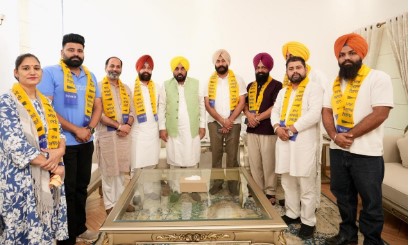 ਸੀਨੀਅਰ ਕਾਂਗਰਸੀ ਆਗੂ ਹੋਏ ਆਮ ਆਦਮੀ ਪਾਰਟੀ ਵਿਚ ਸ਼ਾਮਲ
