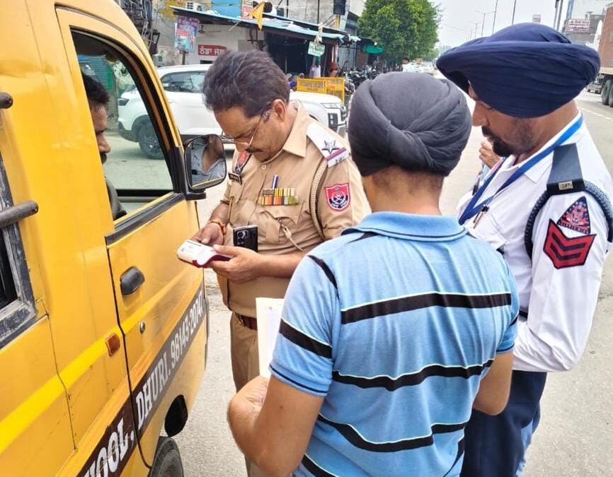 ਸੇਫ ਸਕੂਲ ਵਾਹਨ ਪਾਲਿਸੀ ਤਹਿਤ ਕੀਤੀ ਗਈ ਸਕੂਲ ਬੱਸਾਂ ਦੀ ਚੈਕਿੰਗ