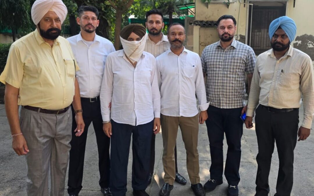 ਵਿਜੀਲੈਂਸ ਬਿਊਰੋ ਵੱਲੋਂ ਰਿਸ਼ਵਤ ਲੈਂਦਾ ਪੰਚਾਇਤ ਸਕੱਤਰ ਰੰਗੇ ਹੱਥੀਂ ਗ੍ਰਿਫ਼ਤਾਰ
