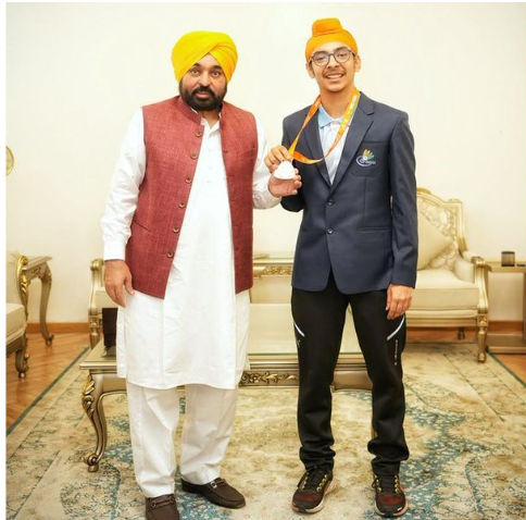 ਵਿਸ਼ਵ ਜੂਨੀਅਰ ਬੈਡਮਿੰਟਨ ਚੈਂਪੀਅਨਸਿ਼ਪ`ਚ ਪੰਜਾਬ ਦਾ ਨਾਮ ਹੋਇਆ ਰੌਸ਼ਨ : ਮਾਨ