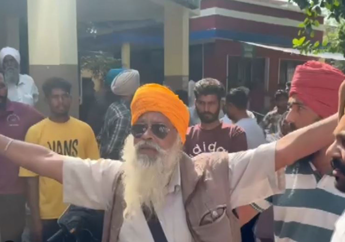 ਪਰਵਿੰਦਰ ਦੇ ਪਿਤਾ ਨੇ ਪ੍ਰਧਾਨ ਮੰਤਰੀ ਤੇ ਗ੍ਰਹਿ ਮੰਤਰੀ ਤੋਂ ਕੀਤੀ ਮੰਗ